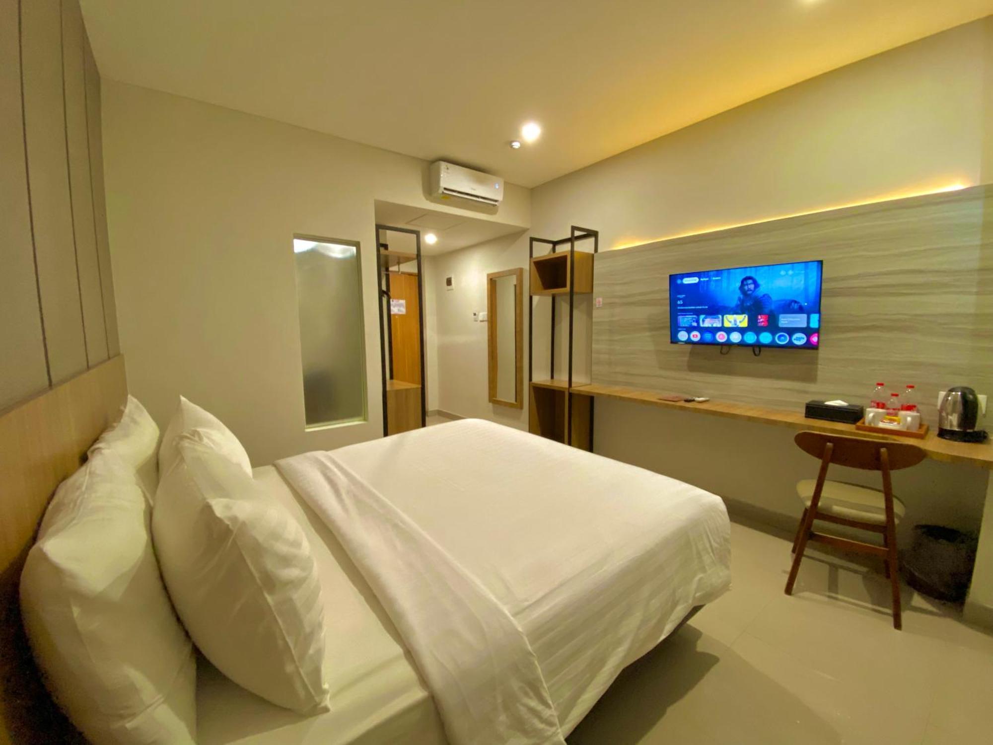 Front One Hotel Gombong Gombong  المظهر الخارجي الصورة