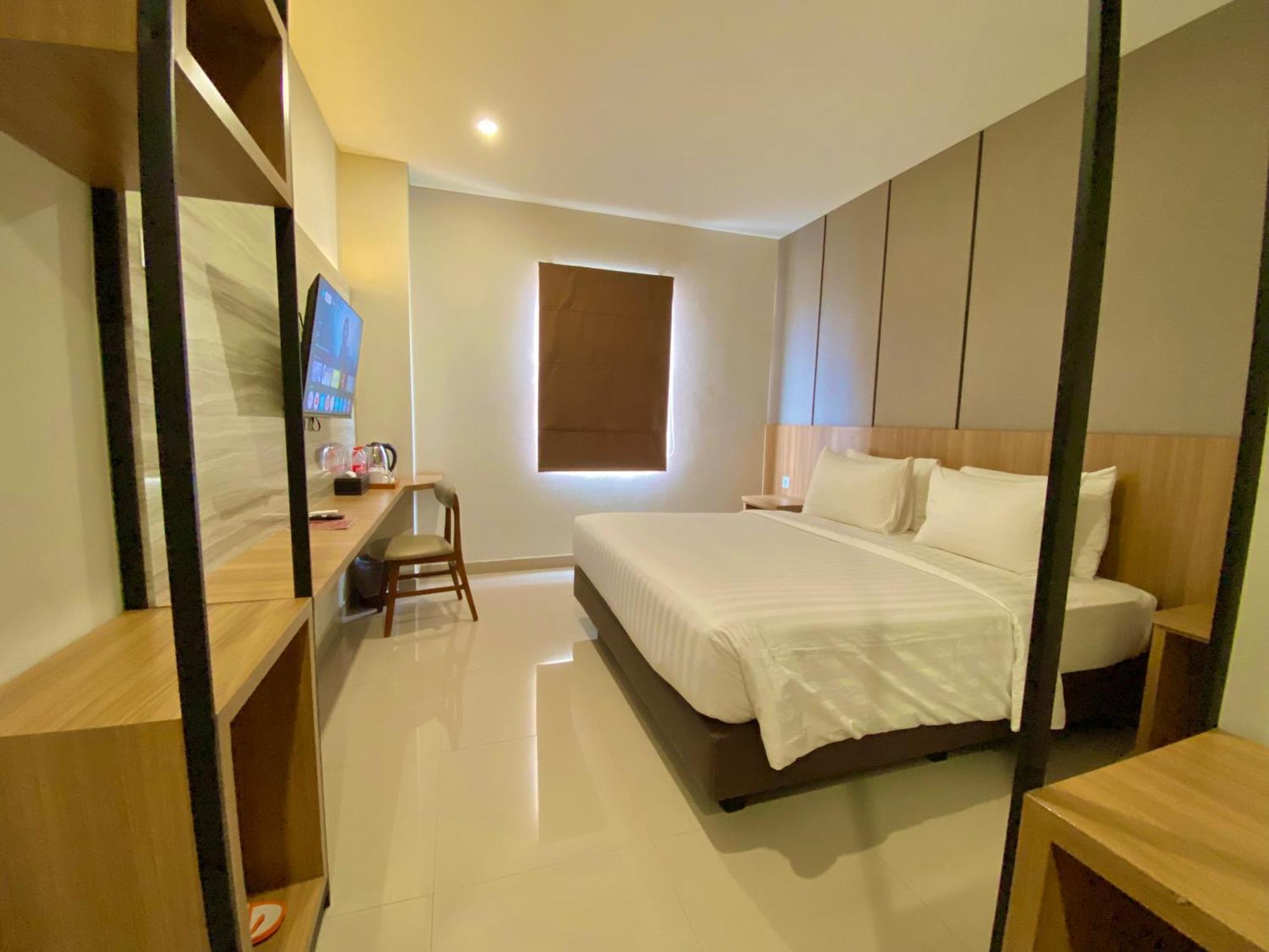 Front One Hotel Gombong Gombong  المظهر الخارجي الصورة
